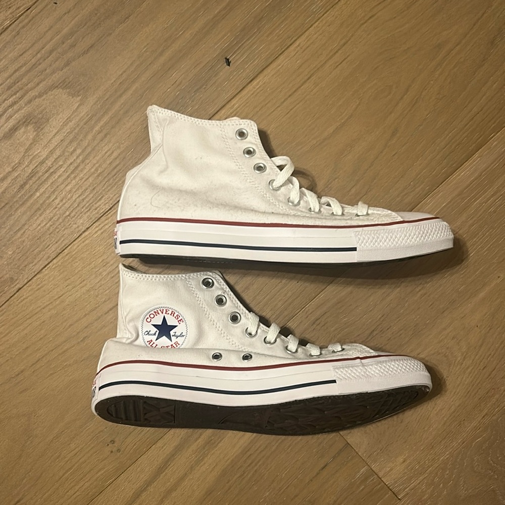 White Converse Hight Tops brand new